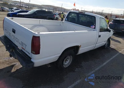 1997 Chevrolet C1500 Fleetside W/T z USA, uszkodzony, nr VIN 1GCEC14W2VZ191974